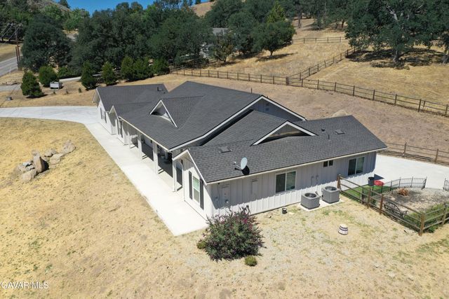 25904 Bear Valley Road, Tehachapi, CA 93561
