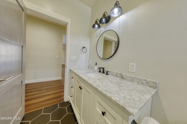 25904 Bear Valley Road, Tehachapi, CA 93561