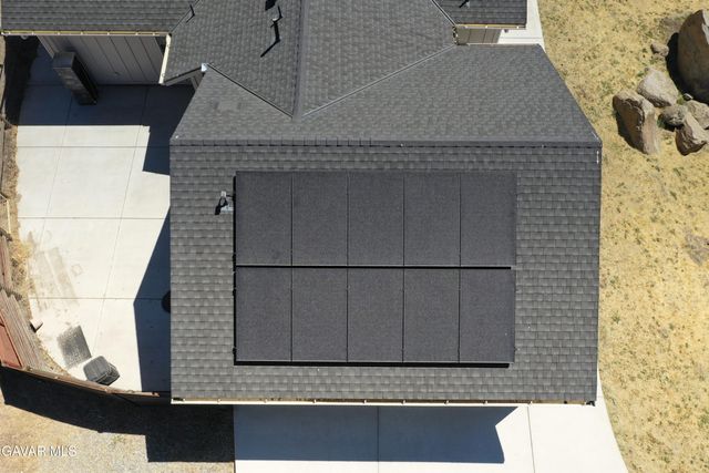 25904 Bear Valley Road, Tehachapi, CA 93561