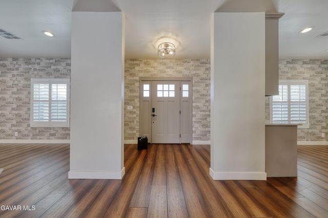 25904 Bear Valley Road, Tehachapi, CA 93561