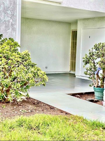 2111 Via Puerta D, Laguna Woods, CA 92637