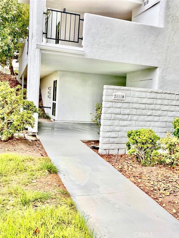 2111 Via Puerta D, Laguna Woods, CA 92637