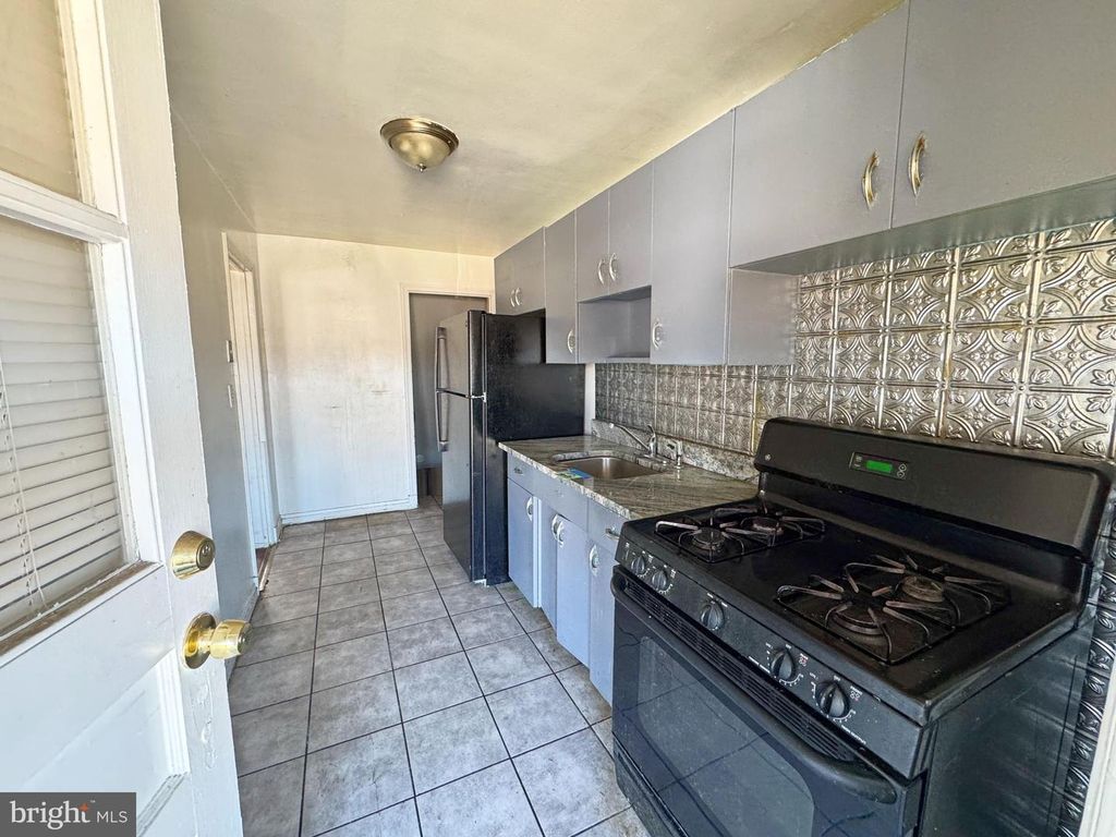 Image 10 of property listing at 3514 DUDLEY AVE, Baltimore, MD 21213