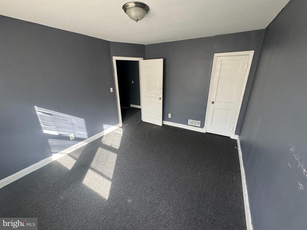 Image 13 of property listing at 3514 DUDLEY AVE, Baltimore, MD 21213