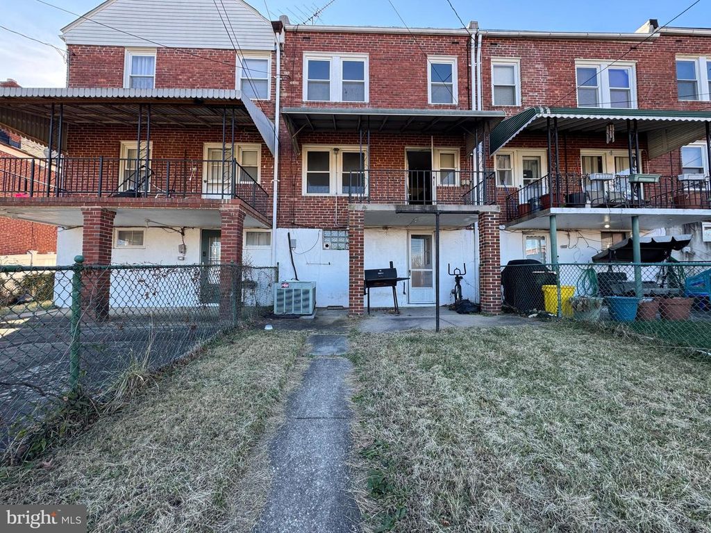 Image 3 of property listing at 3514 DUDLEY AVE, Baltimore, MD 21213