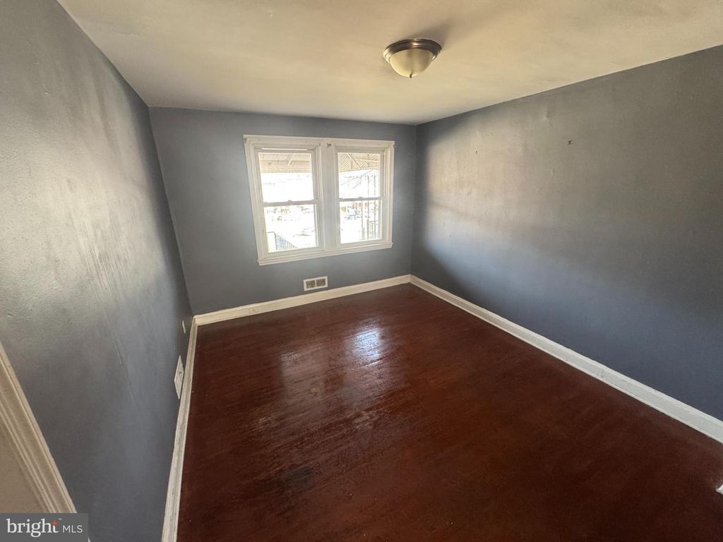 Image 8 of property listing at 3514 DUDLEY AVE, Baltimore, MD 21213