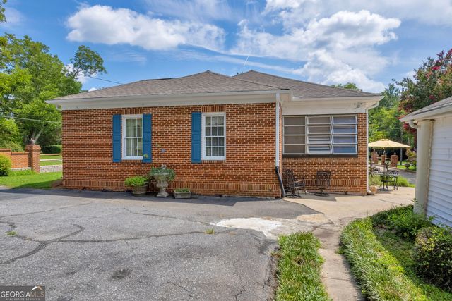 157 Hartwell Street, Royston, GA 30662