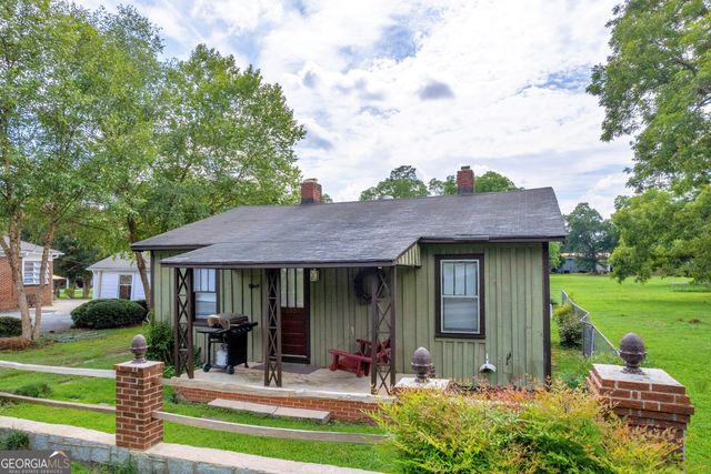 157 Hartwell Street, Royston, GA 30662