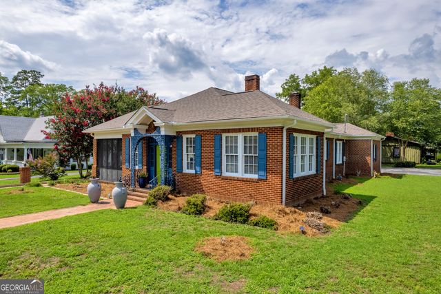 157 Hartwell Street, Royston, GA 30662