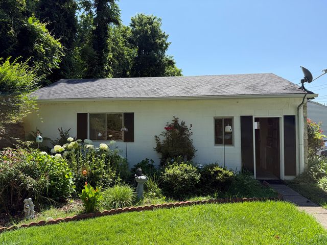 529 EASY ST, Salem, VA 24153