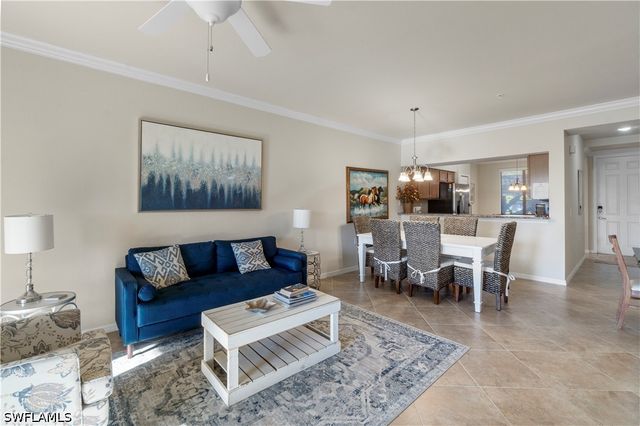 9815 Giaveno CT 1215, Naples, FL 34113