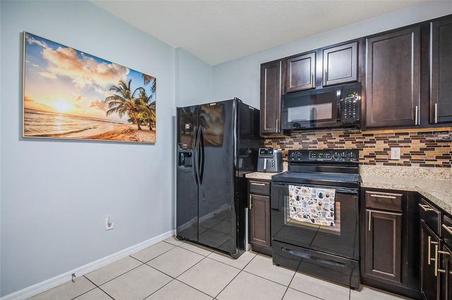 407 ARBOR LAKES DRIVE, Davenport, FL 33896