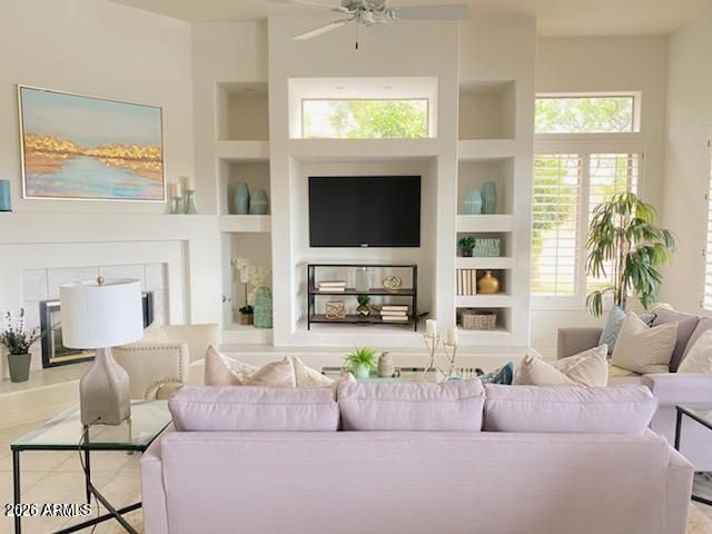 6461 E CRESTED SAGUARO Lane, Scottsdale, AZ 85266