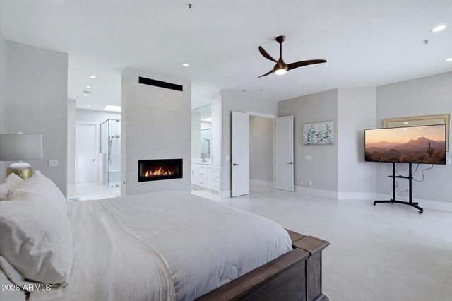 6461 E CRESTED SAGUARO Lane, Scottsdale, AZ 85266