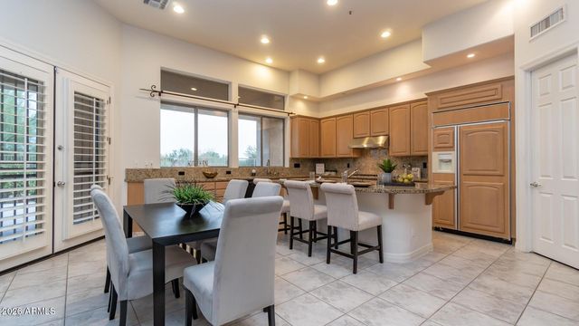 6461 E CRESTED SAGUARO Lane, Scottsdale, AZ 85266