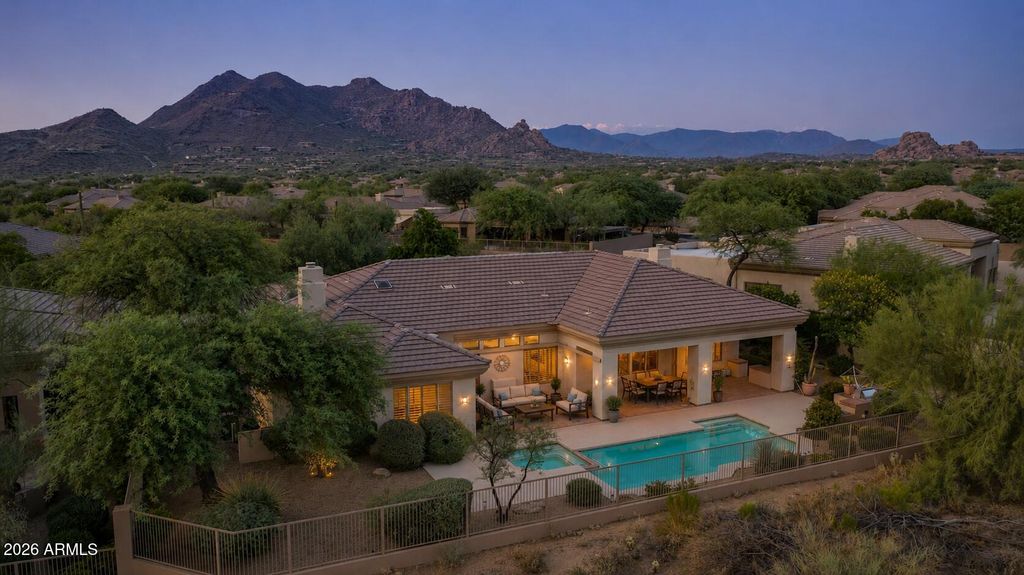 6461 E CRESTED SAGUARO Lane, Scottsdale, AZ 85266