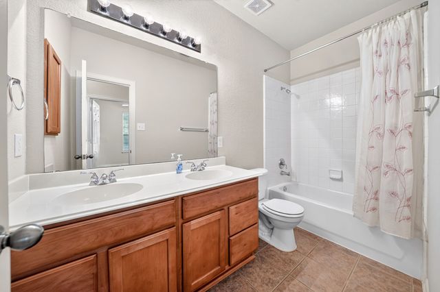 2923 Tangleglen Drive, Rockwall, TX 75032