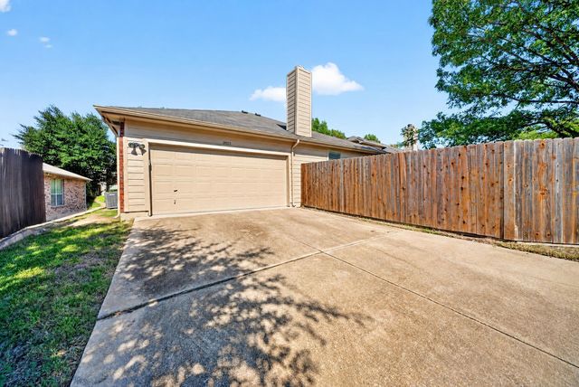 2923 Tangleglen Drive, Rockwall, TX 75032