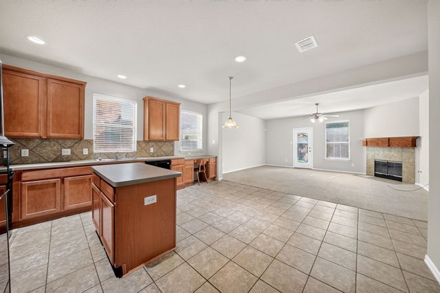 2923 Tangleglen Drive, Rockwall, TX 75032