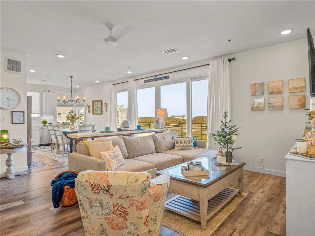 630 W Center Square W 205, Port Aransas, TX 78373 — photo 3