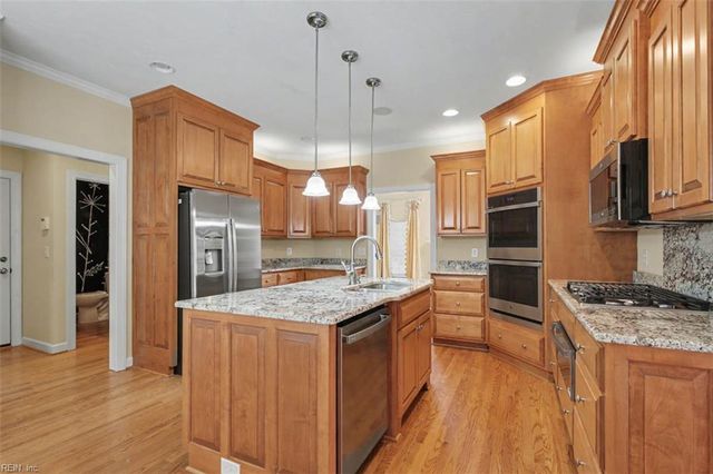 240 William Faulkner N, Newport News, VA 23606