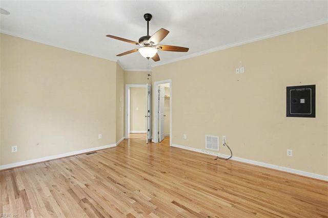 240 William Faulkner N, Newport News, VA 23606