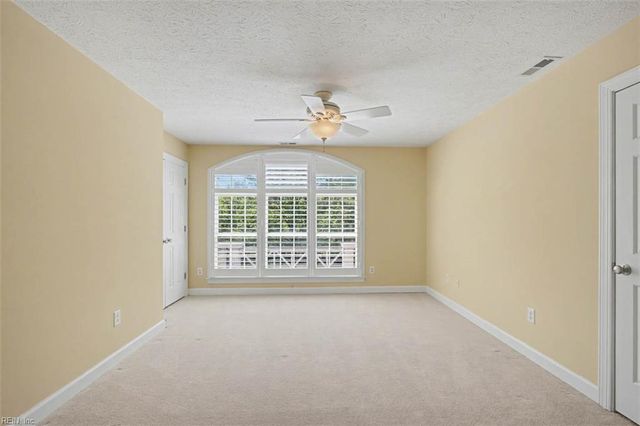 240 William Faulkner N, Newport News, VA 23606