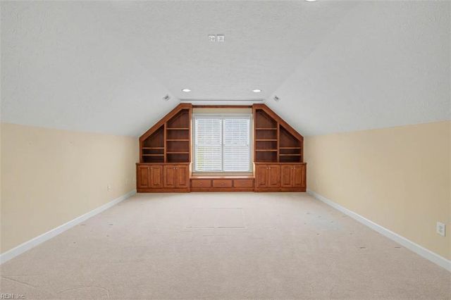 240 William Faulkner N, Newport News, VA 23606