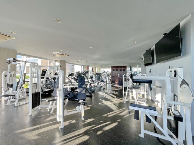 1111 Hermann Drive 8E-2, Houston, TX 77004