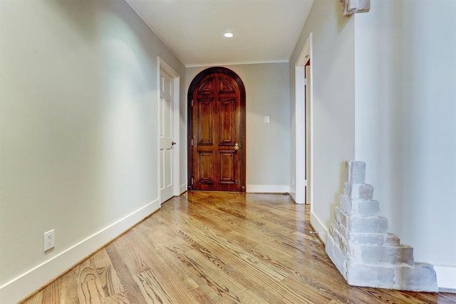 1111 Hermann Drive 8E-2, Houston, TX 77004