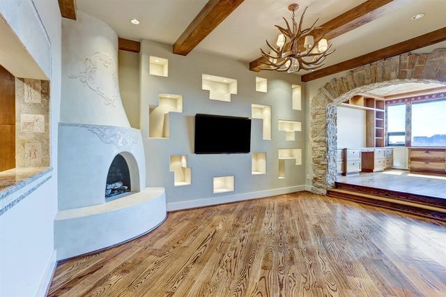 1111 Hermann Drive 8E-2, Houston, TX 77004