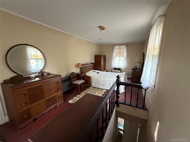 174 Railroad Avenue, Saint James, NY 11780