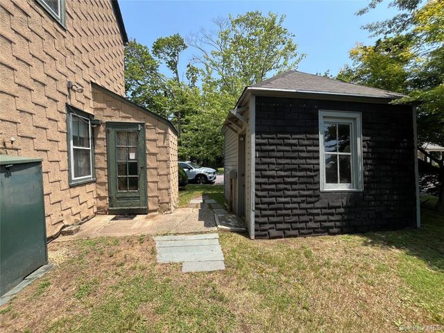 174 Railroad Avenue, Saint James, NY 11780