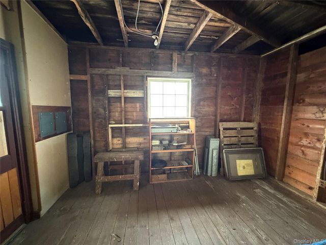 174 Railroad Avenue, Saint James, NY 11780