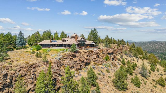 17945 Mountain View Road, Sisters, OR 97759