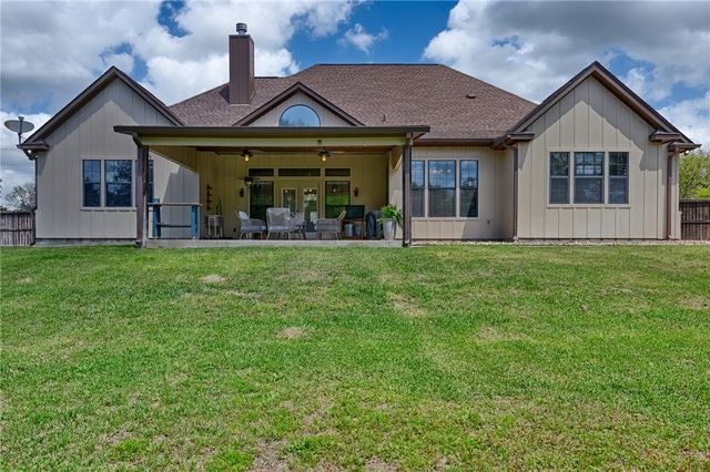2245 Strangmeier Road, Brenham, TX 77833