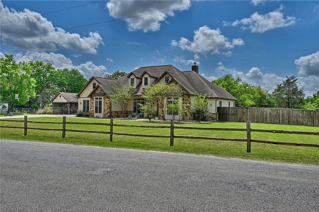 2245 Strangmeier Road, Brenham, TX 77833