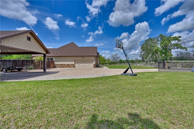 2245 Strangmeier Road, Brenham, TX 77833