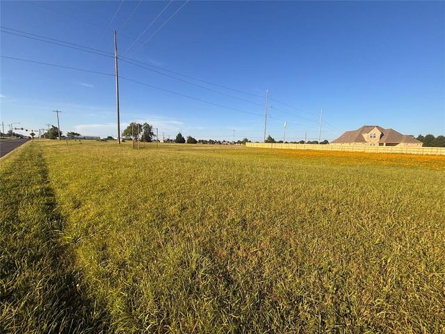 S Eastern Avenue, Moore, OK 73160