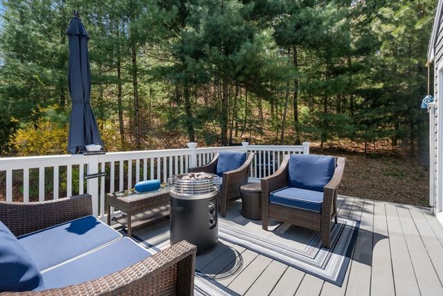70 Cross Creek Ln, Duxbury, MA 02332