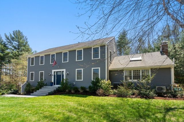 70 Cross Creek Ln, Duxbury, MA 02332