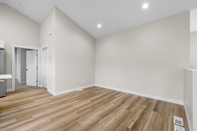 2401 15th St NW, Minot, ND 58703