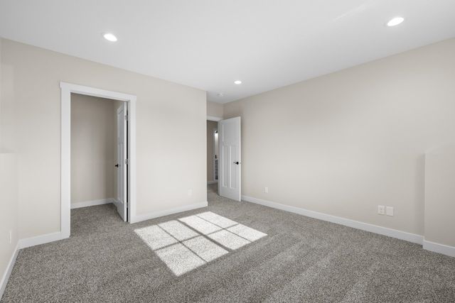 2401 15th St NW, Minot, ND 58703