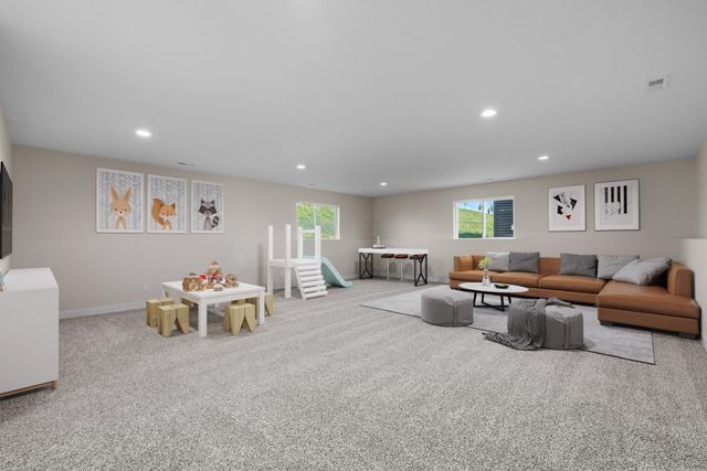 2401 15th St NW, Minot, ND 58703