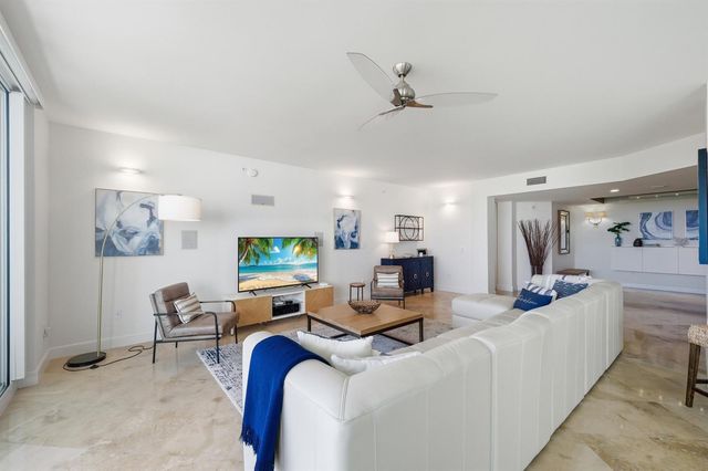 2845 NE 9th Street 906, Fort Lauderdale, FL 33304