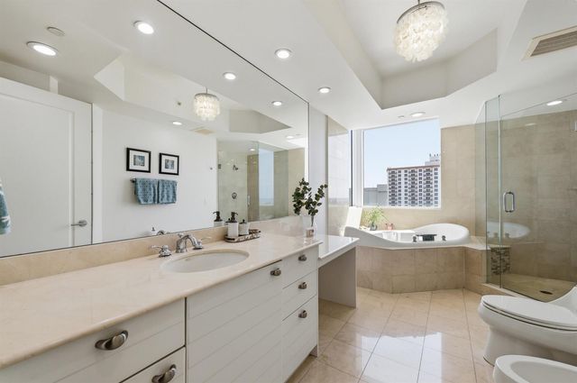2845 NE 9th Street 906, Fort Lauderdale, FL 33304