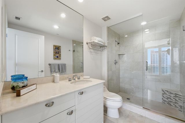 2845 NE 9th Street 906, Fort Lauderdale, FL 33304