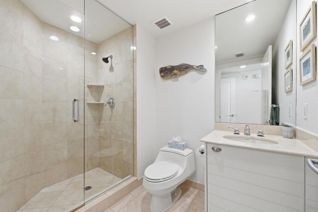 2845 NE 9th Street 906, Fort Lauderdale, FL 33304