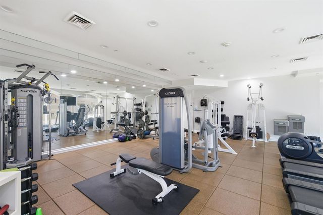 2845 NE 9th Street 906, Fort Lauderdale, FL 33304
