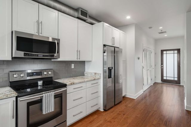 800 Woodland St Apt 307, Nashville, TN 37206